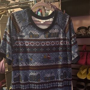 LuLaRoe Black and Gray Patterned Top